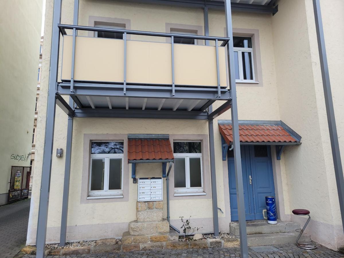 Ferienwohnung Oder Studio Dresden-Neustadt Inkl Parkplatz Mit Balkon Oder Terrasse Esterno foto