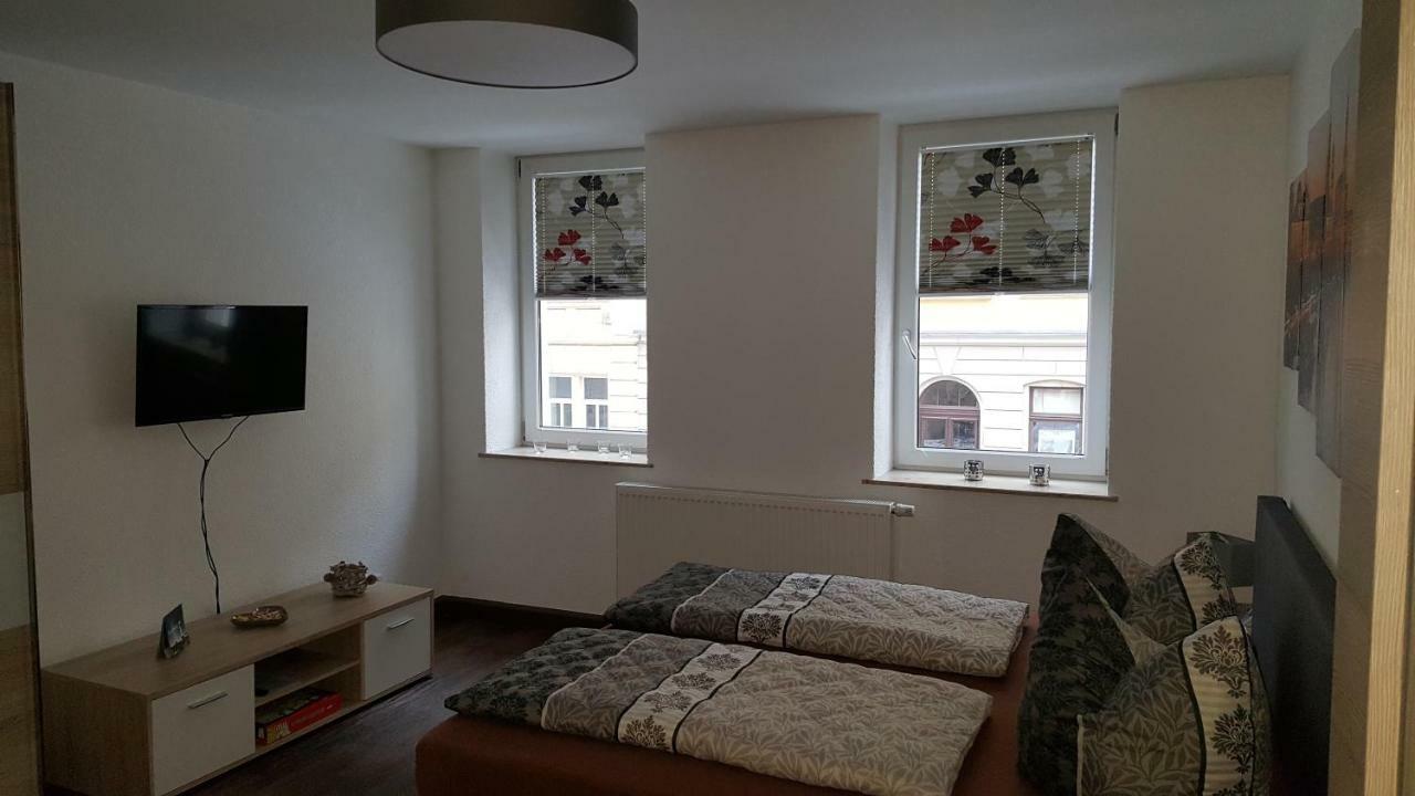 Ferienwohnung Oder Studio Dresden-Neustadt Inkl Parkplatz Mit Balkon Oder Terrasse Esterno foto