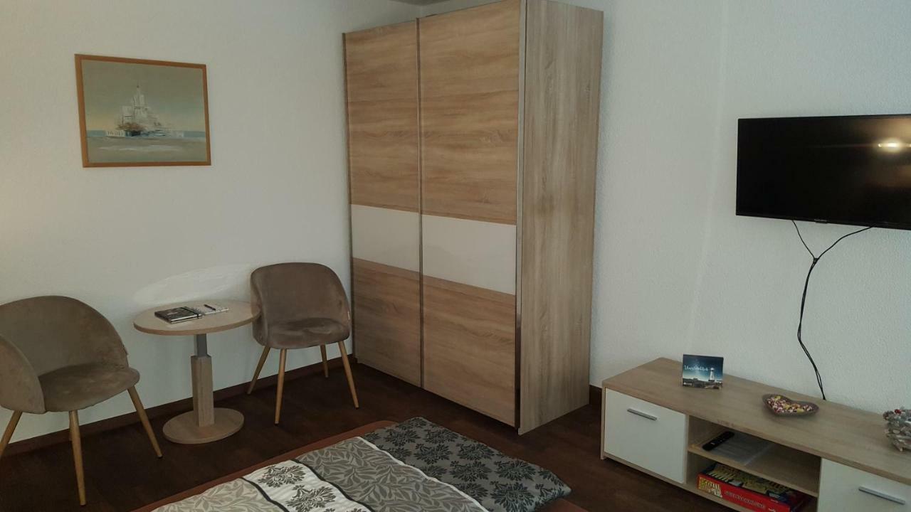 Ferienwohnung Oder Studio Dresden-Neustadt Inkl Parkplatz Mit Balkon Oder Terrasse Esterno foto